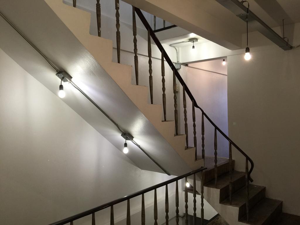 42 Guest House Bangkok Luaran gambar