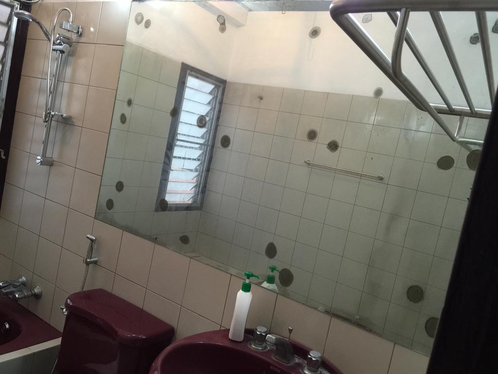 42 Guest House Bangkok Luaran gambar