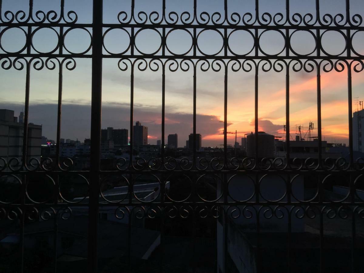 42 Guest House Bangkok Luaran gambar